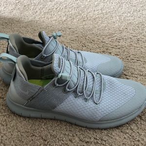 NIKE Gray Commuter Free Run